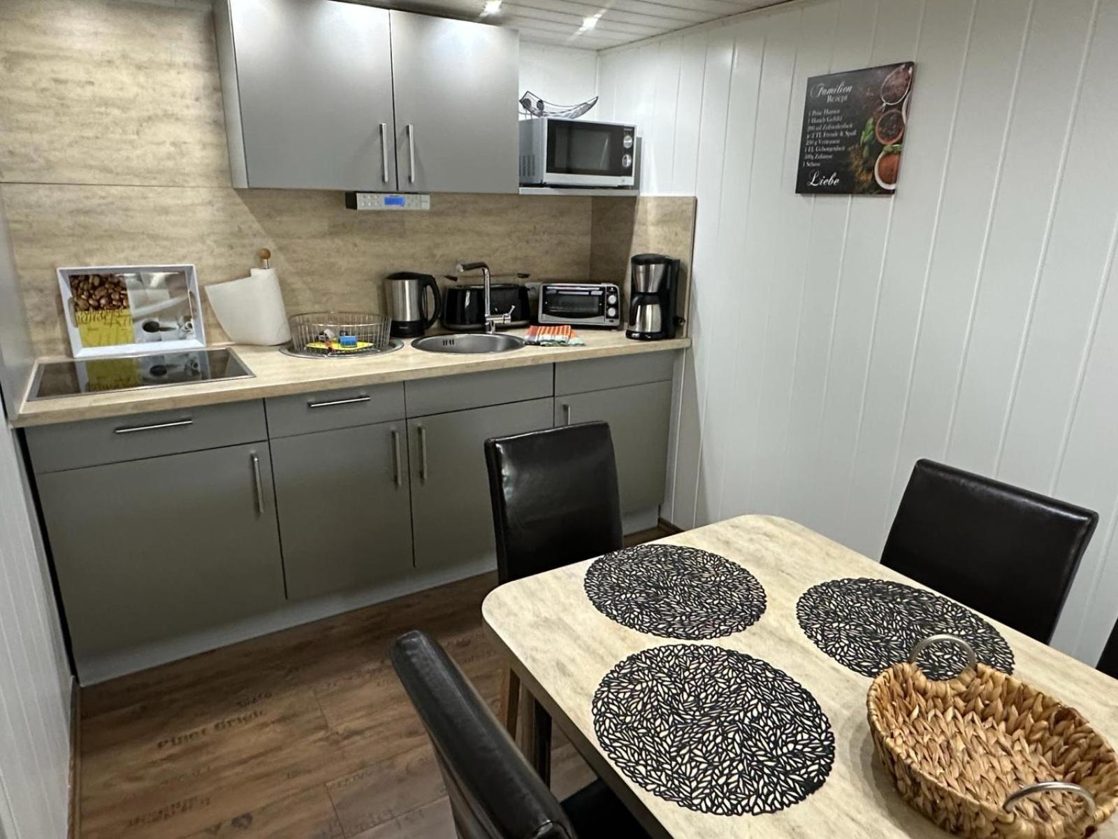 Christels Ferienwohnung 1 In Thale Mit Sonnenterrasse Und Grill Exterior foto